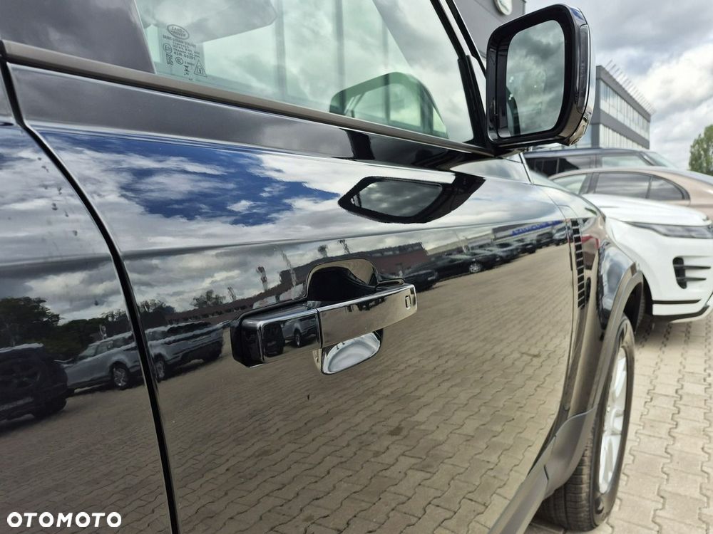 Land Rover Defender 110 D200 S - 17