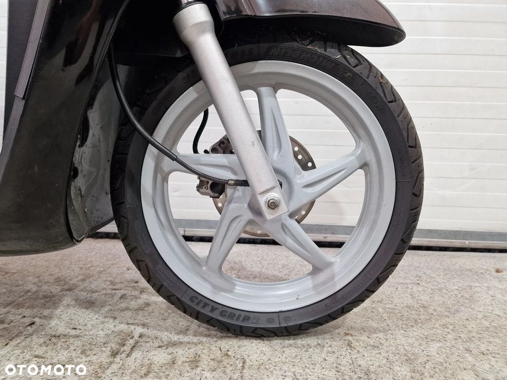 Honda SH - 21