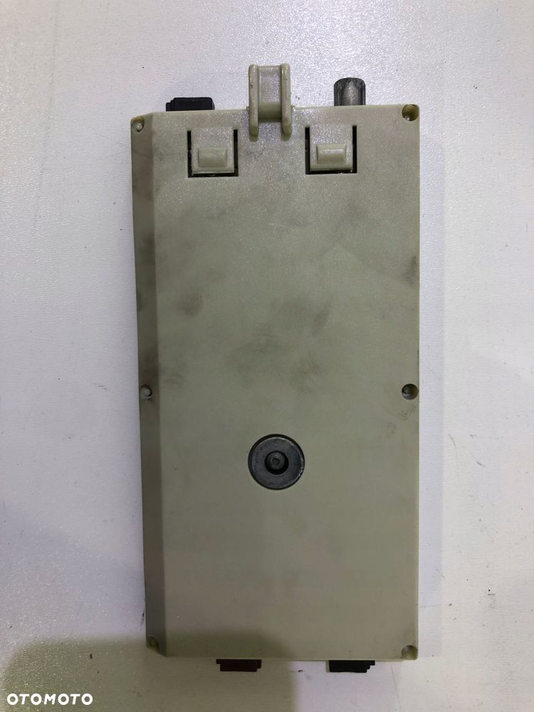 BMW E83 WZMACNIACZ ANTENY 3452098 - 2