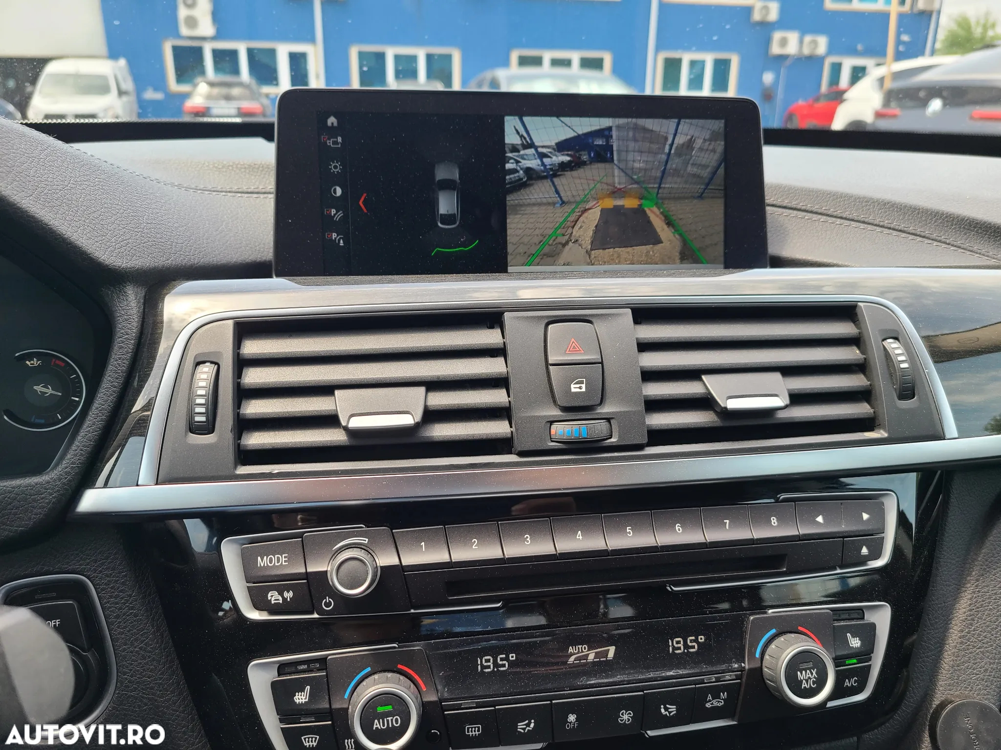 BMW Seria 3 320i GT xDrive AT - 23