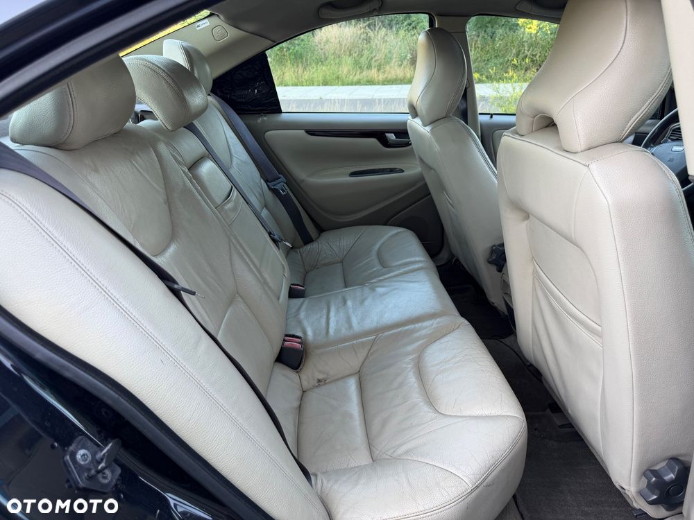 Volvo S60 2.4 D5 - 17