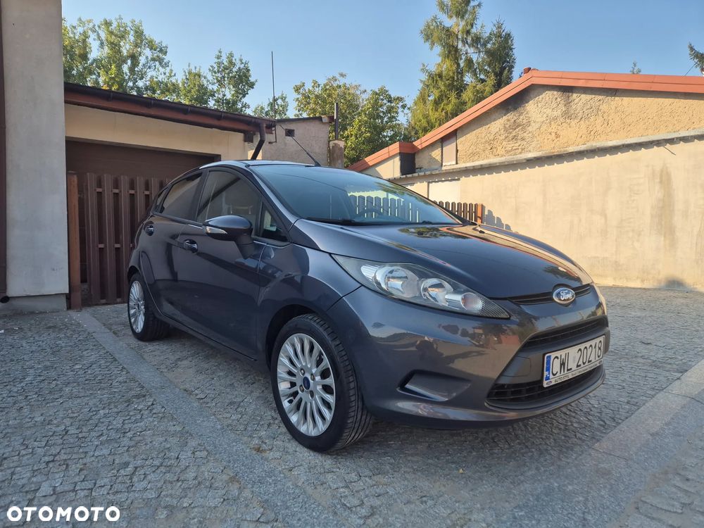 Ford Fiesta - 12