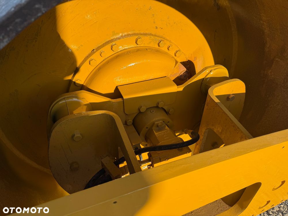 Caterpillar CS56 - 11