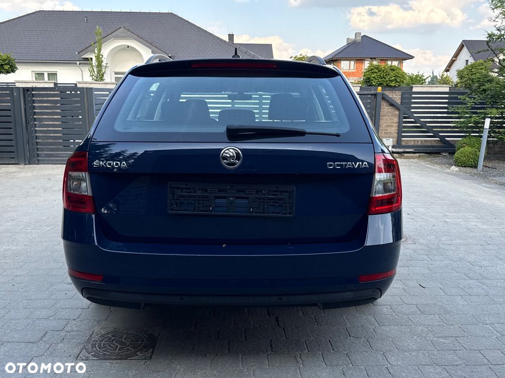Skoda Octavia 1.6 TDI Style DSG - 9