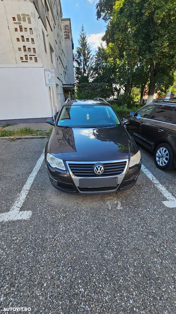 Volkswagen Passat 2.0 TDI DSG Comfortline - 1
