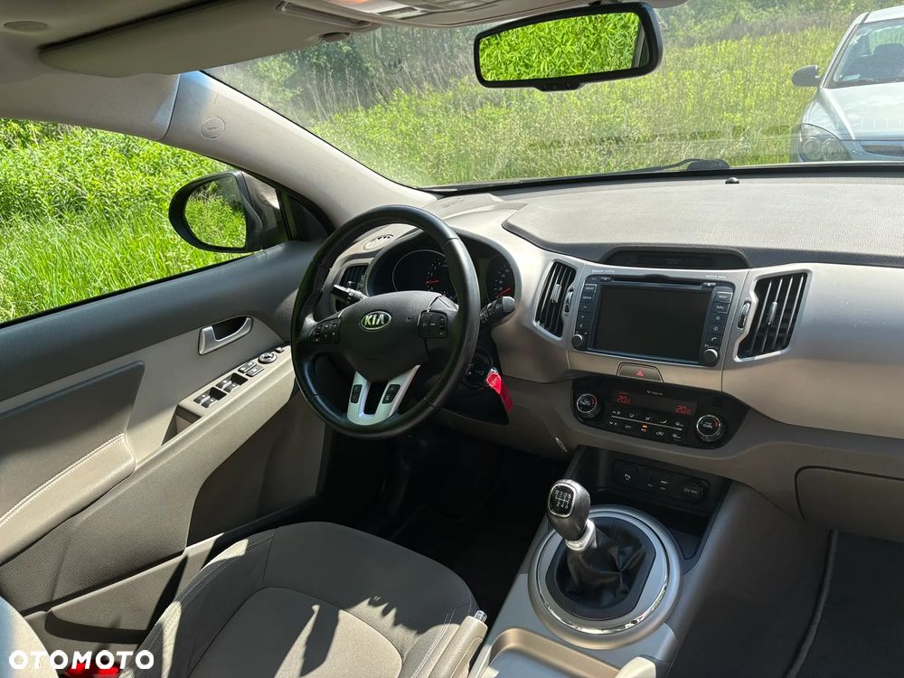 Kia Sportage 2.0 CRDI L AWD - 11