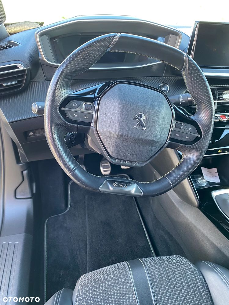 Peugeot 2008 1.2 PureTech GT Line S&S - 17