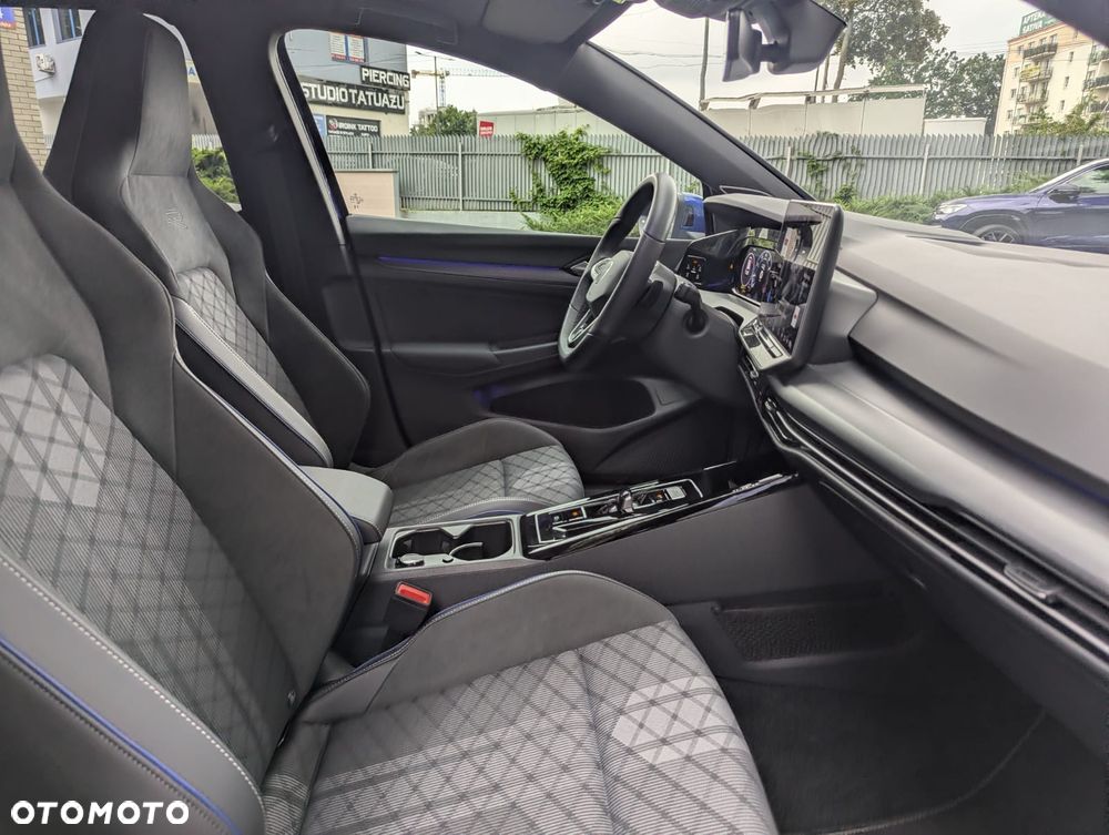 Volkswagen Golf 1.5 eTSI mHEV R-Line Plus DSG - 16