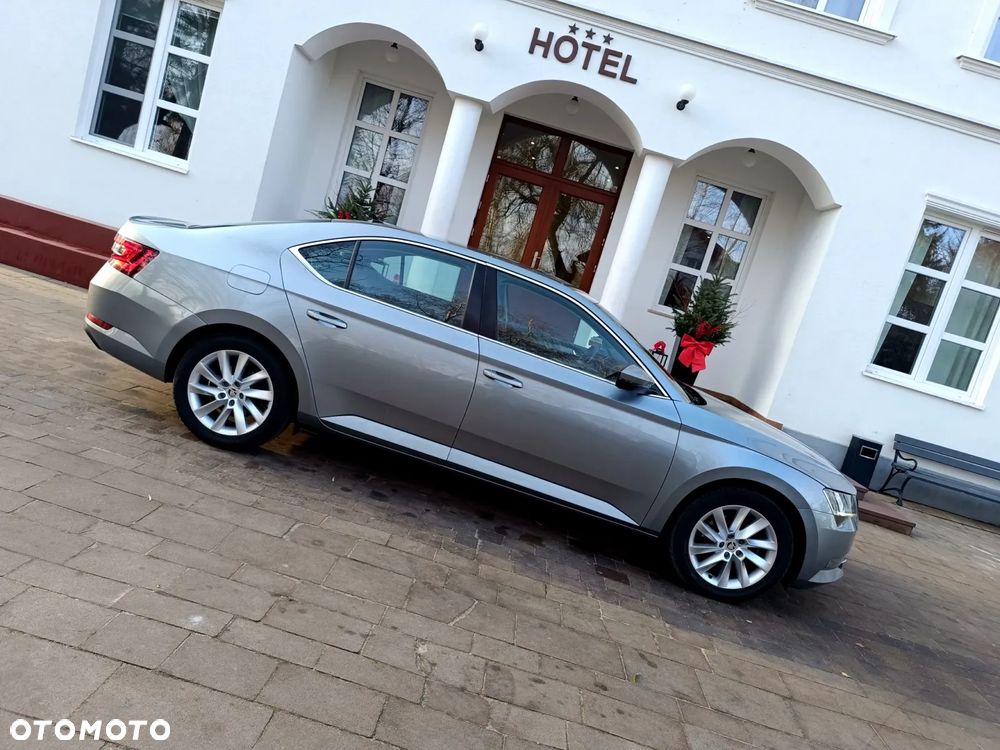 Skoda Superb 1.4 TSI ACT DSG Ambition - 15