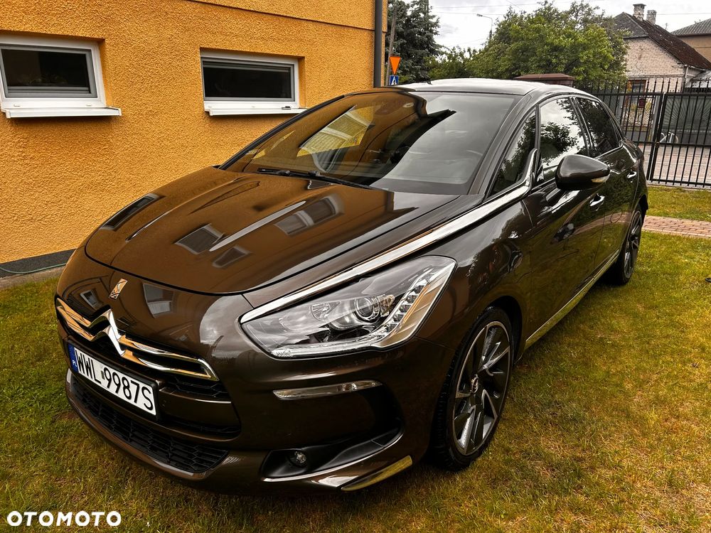 Citroën DS5 HDi 165 SoChic - 3