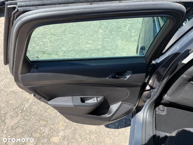 Opel Astra 2.0 CDTI DPF Active - 20