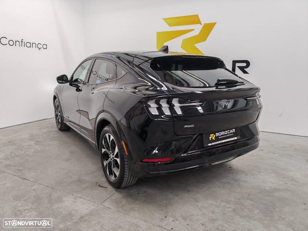 Ford Mustang Mach-E AWD PREMIUM - 11