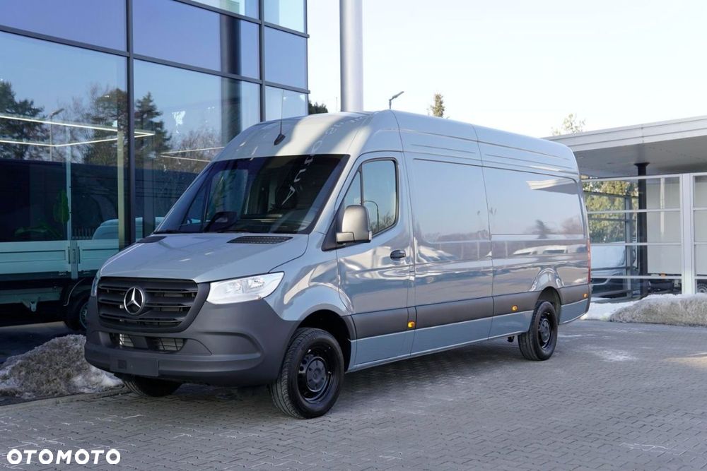 Mercedes-Benz Sprinter - 1