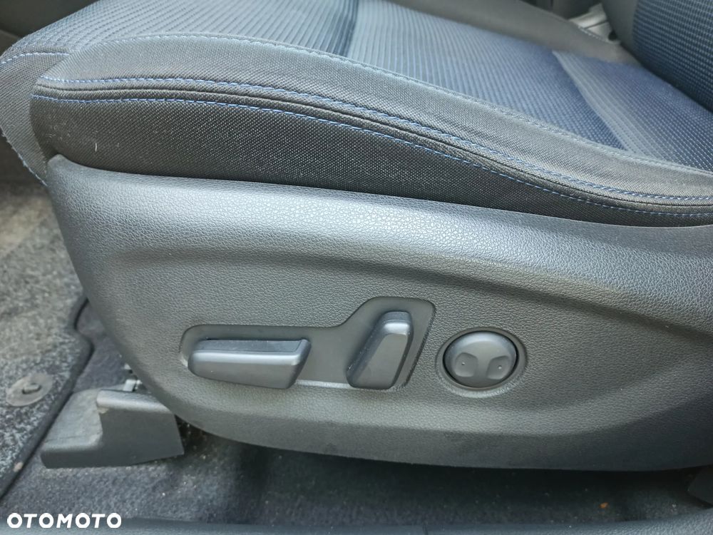 Hyundai Tucson blue 1.7 CRDi 2WD DCT Premium - 15