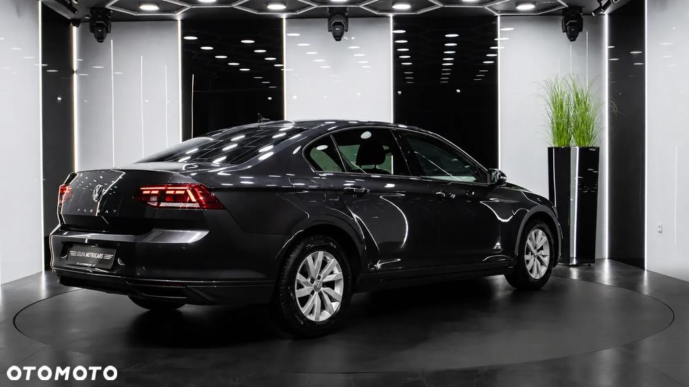 Volkswagen Passat 1.5 TSI EVO Essence DSG - 5