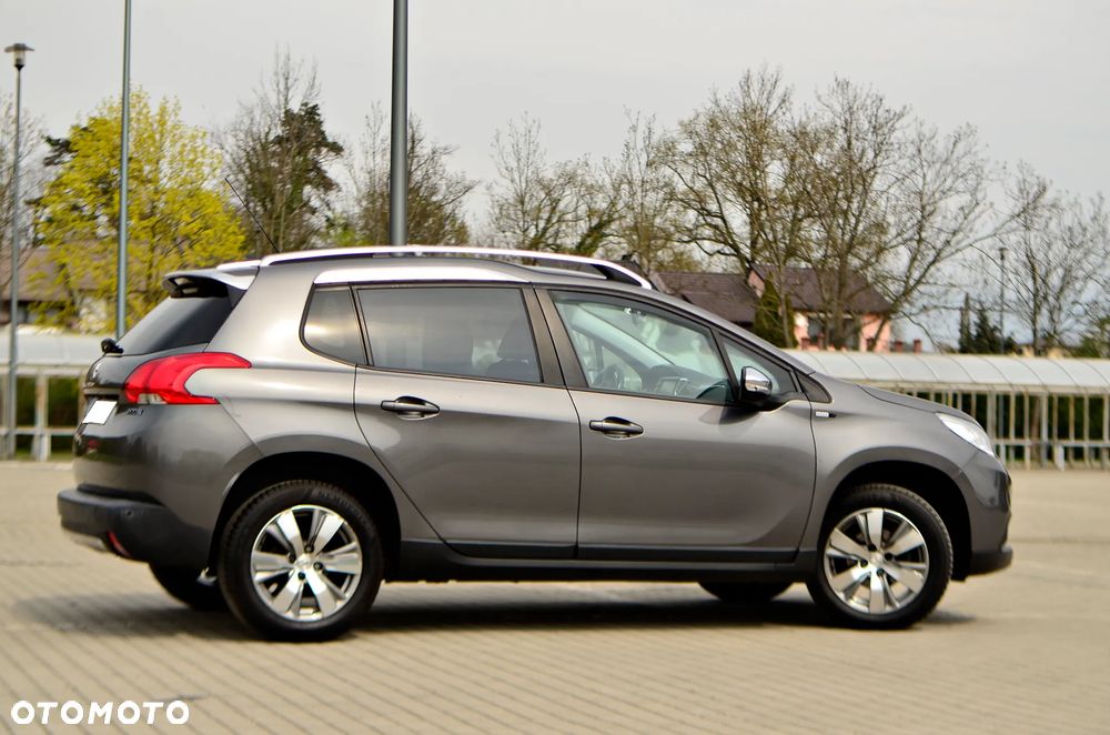 Peugeot 2008 PureTech 82 Style - 12