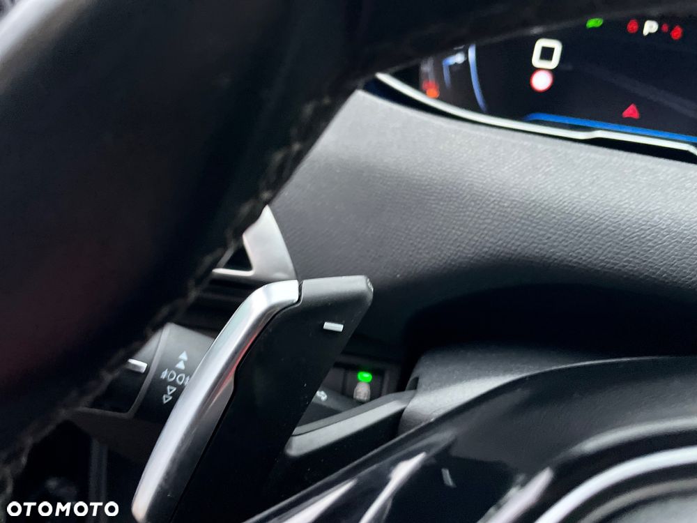 Peugeot 5008 BlueHDI 120 EAT6 Allure - 20