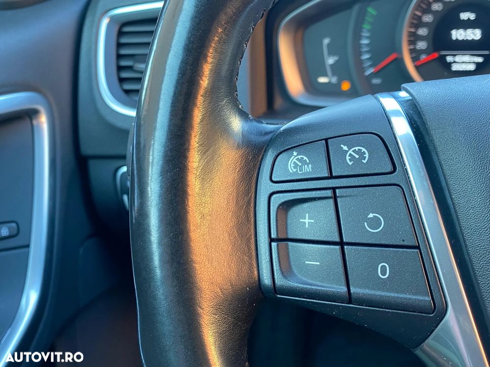 Volvo V60 - 18