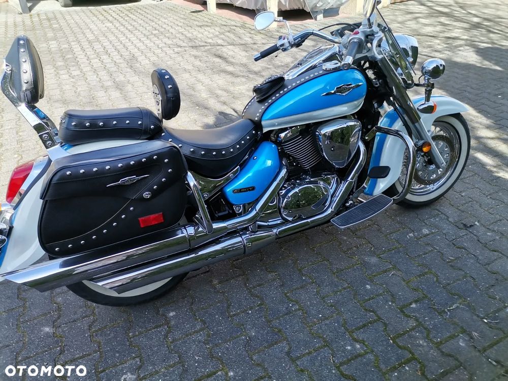 Suzuki VL 800 Volusia - Boulevard C50 - 1