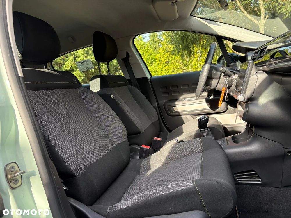 Citroën C3 1.2 PureTech Shine - 24