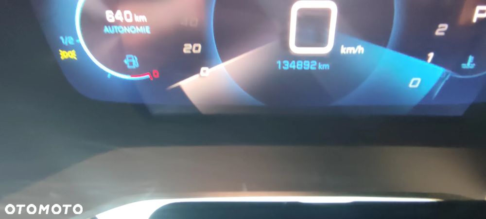 Peugeot 2008 1.5 BlueHDi GT Line S&S EAT8 - 16