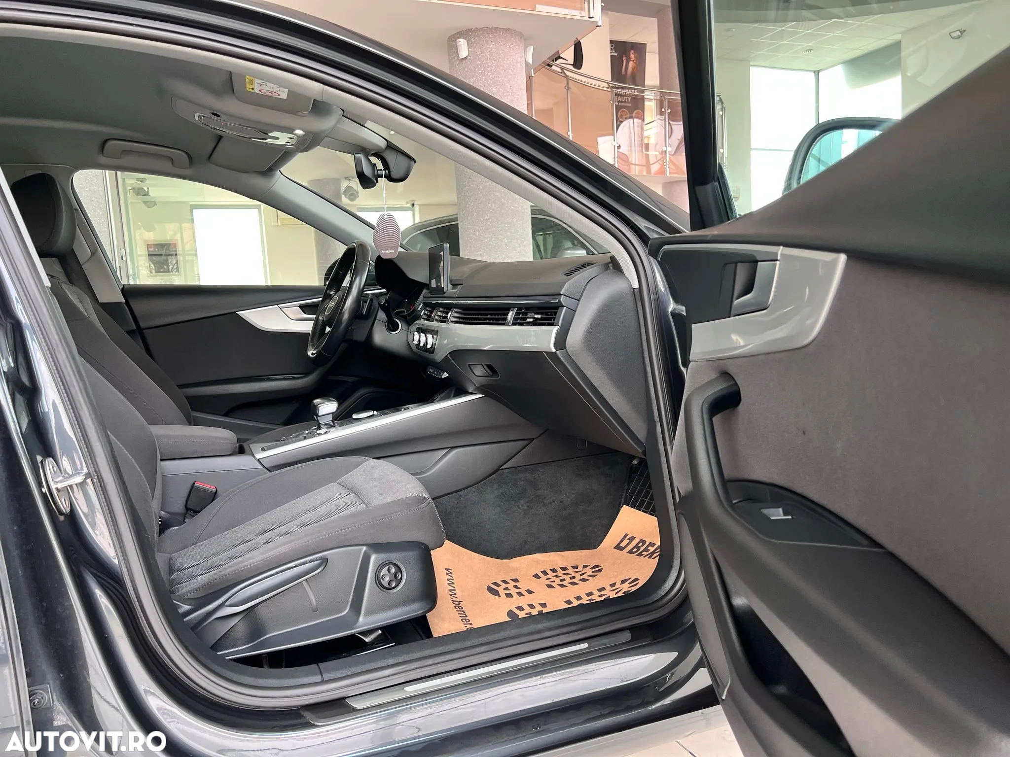 Audi A4 - 12