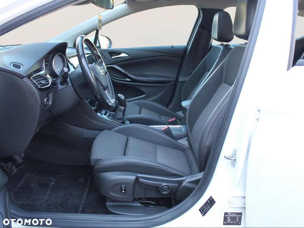 Opel Astra 1.6 BiTurbo D (CDTI) Start/Stop Business - 5