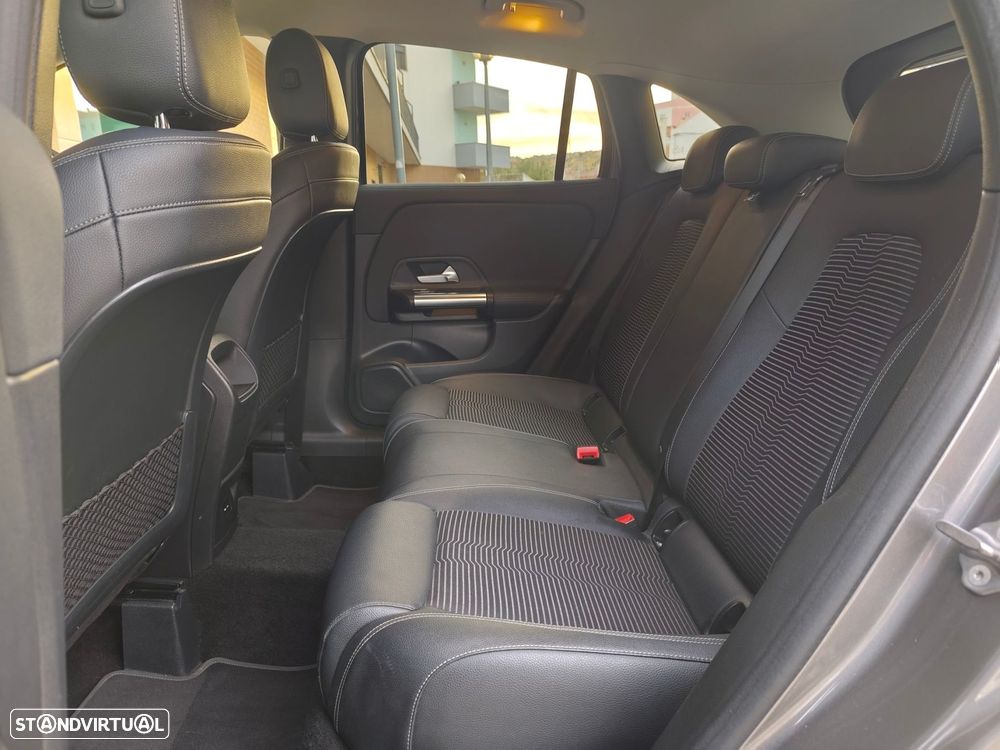 Mercedes-Benz GLA 180 d Progressive - 10