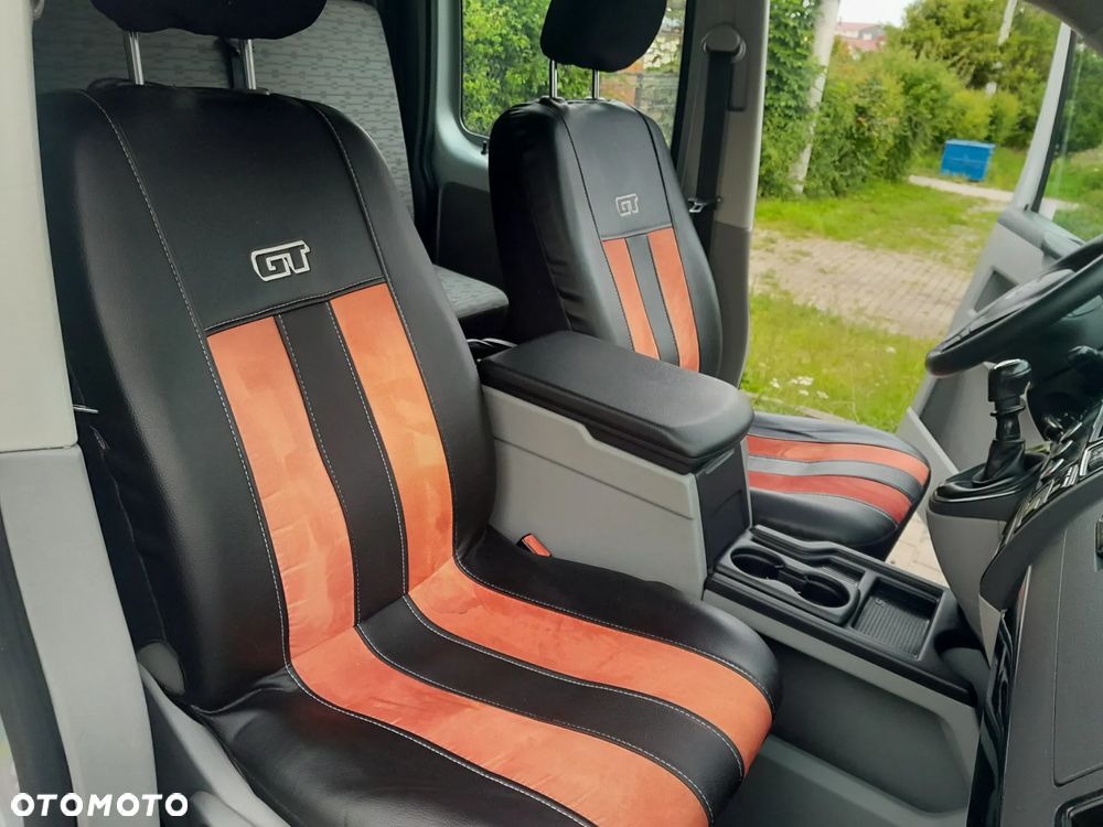 Volkswagen Transporter - 31
