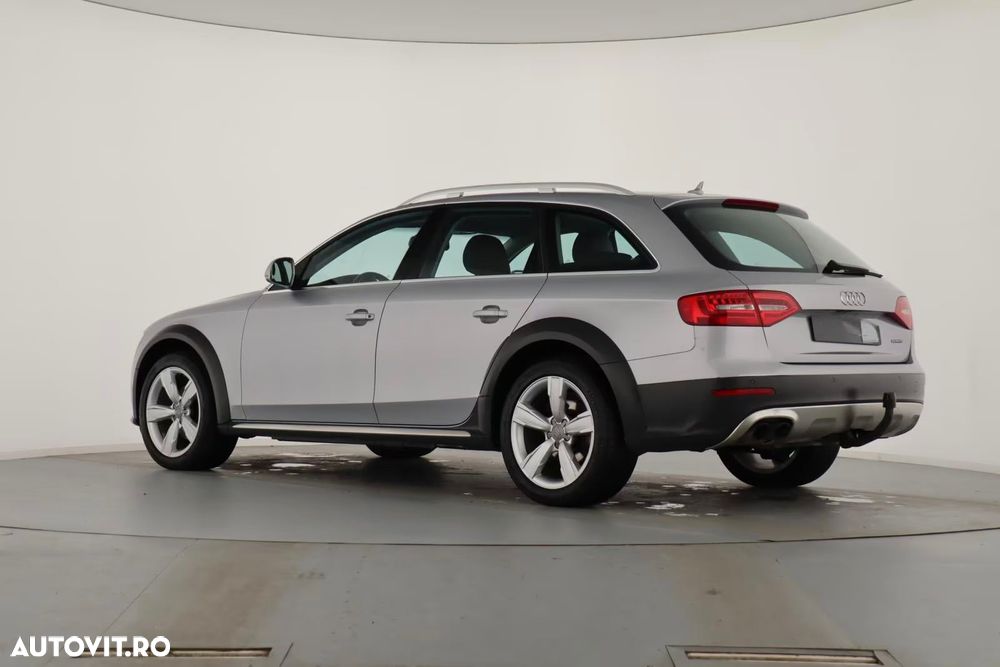 Audi A4 Allroad 2.0 TDI DPF S tronic - 5