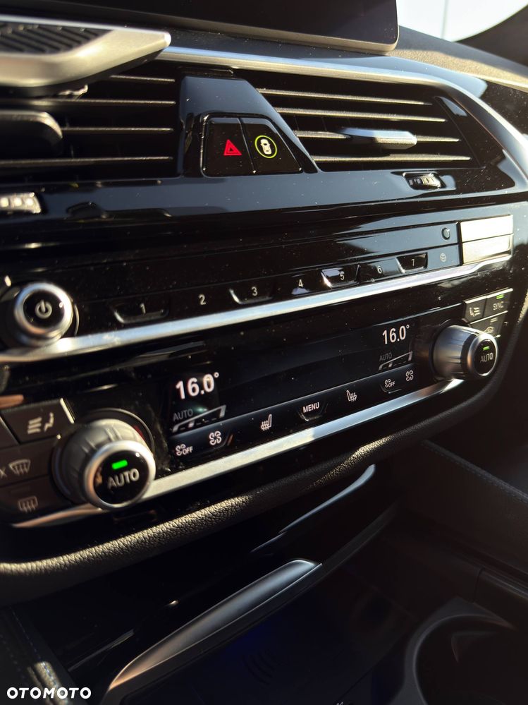 BMW Seria 5 520d xDrive M Sport sport - 27