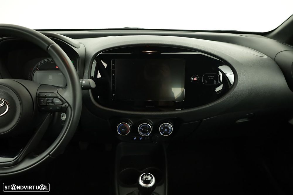 Toyota Aygo X Business Edition - 8