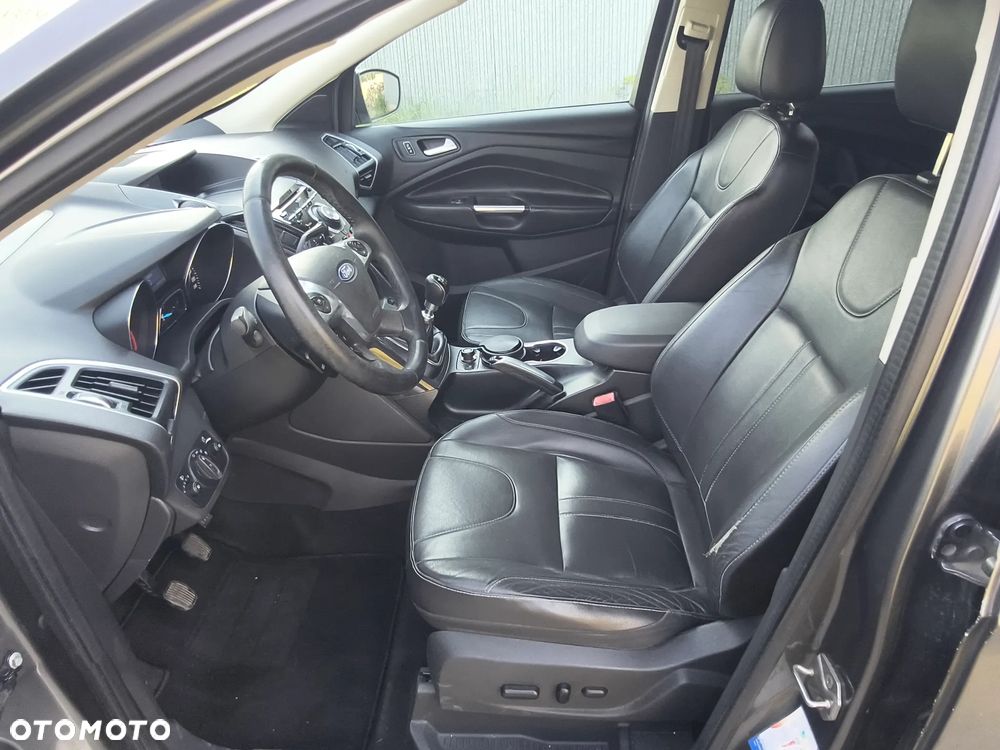 Ford Kuga 2.0 TDCi 4x4 Titanium - 11
