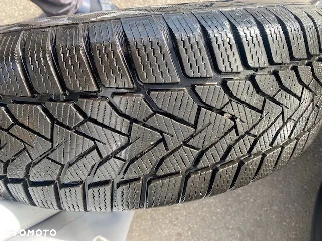 Audi-Skoda-Seat-VW 215/60/17-96  H - 4