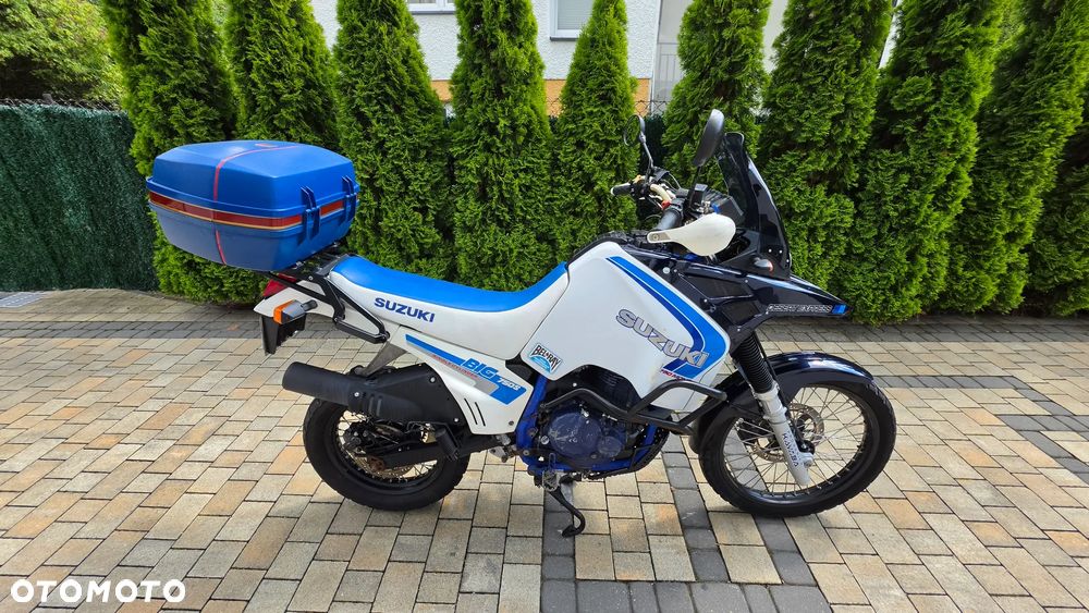 Suzuki DR - 8