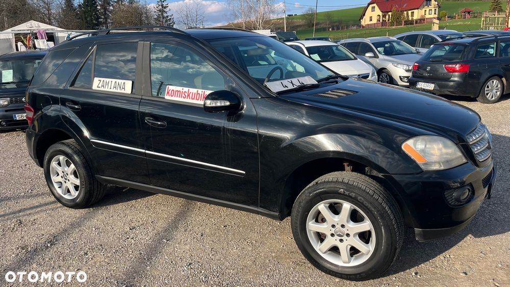 Mercedes-Benz ML 350 4-Matic - 29