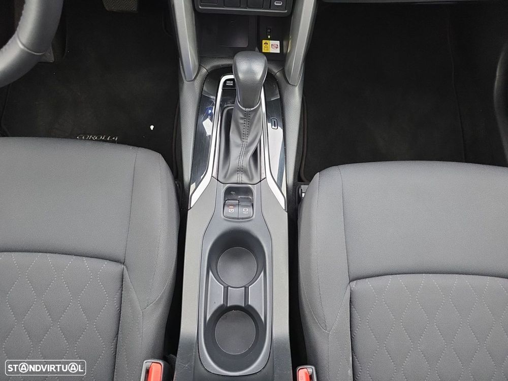 Toyota Corolla Cross 1.8 Hybrid Exclusive - 23