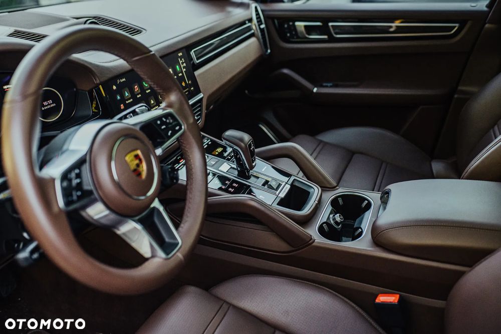 Porsche Cayenne Platinum Edition - 6