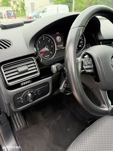 Volkswagen Touareg 3.0 V6 TDI BMT - 10