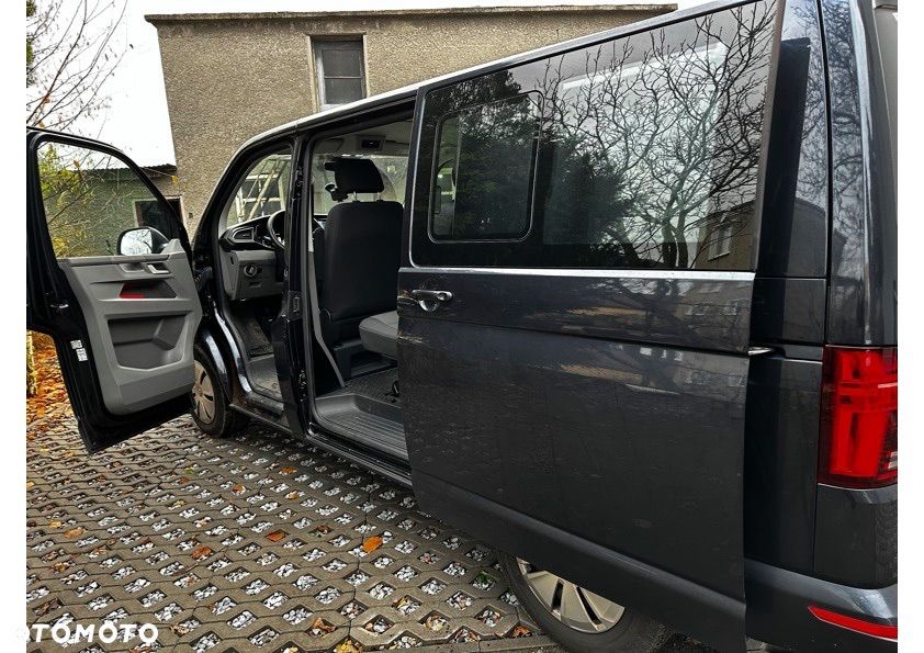 Volkswagen Transporter Kombi T6.1 TDI L1H1 DSG - 2