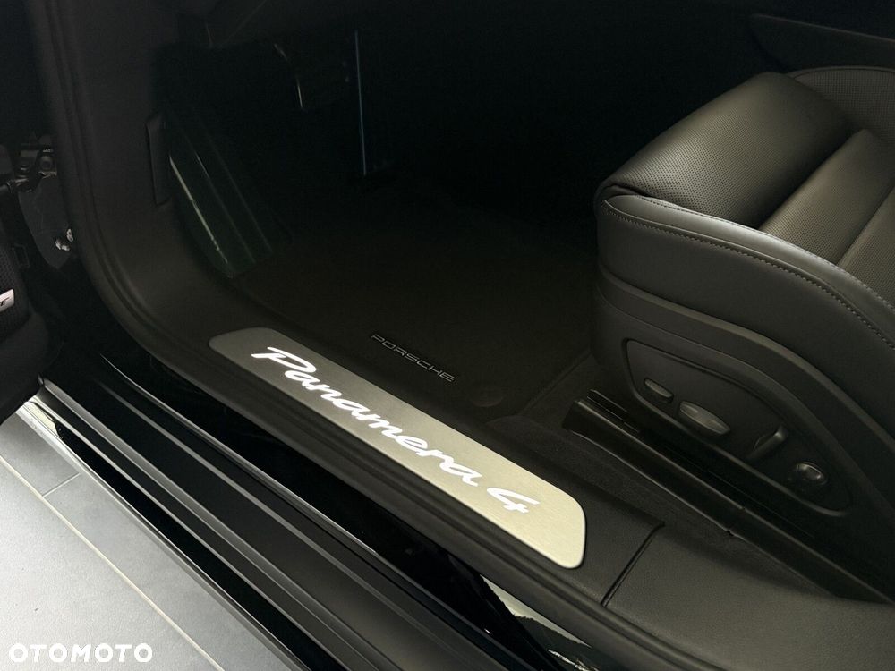 Porsche Panamera - 20