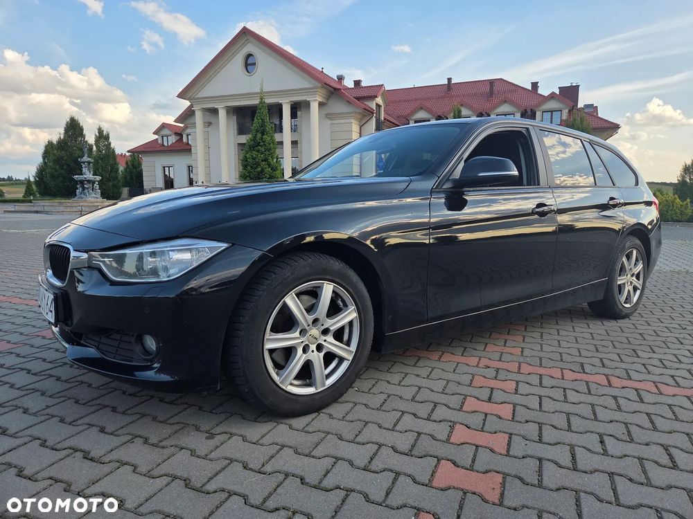 BMW Seria 3 318d Touring - 4