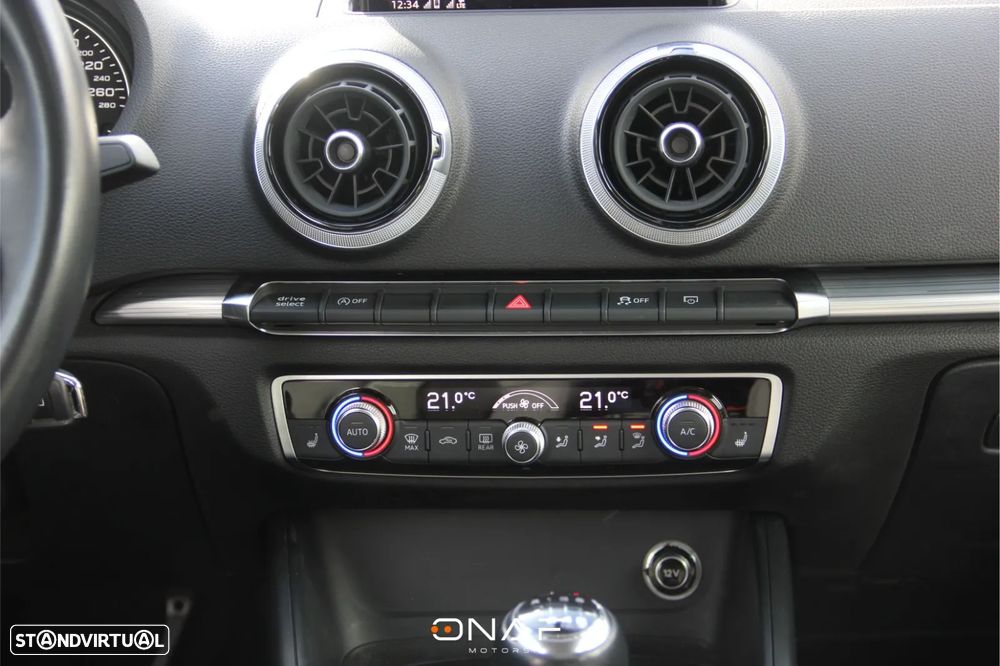 Audi A3 Sportback 30 TFSI Sport - 18