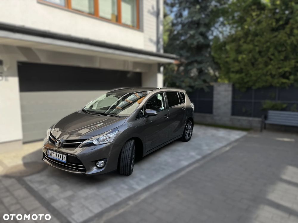 Toyota Verso 1.8 Prestige MS 7os EU6 - 11