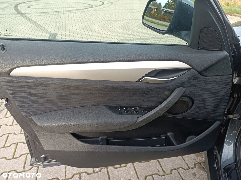 BMW X1 xDrive18d xLine - 14