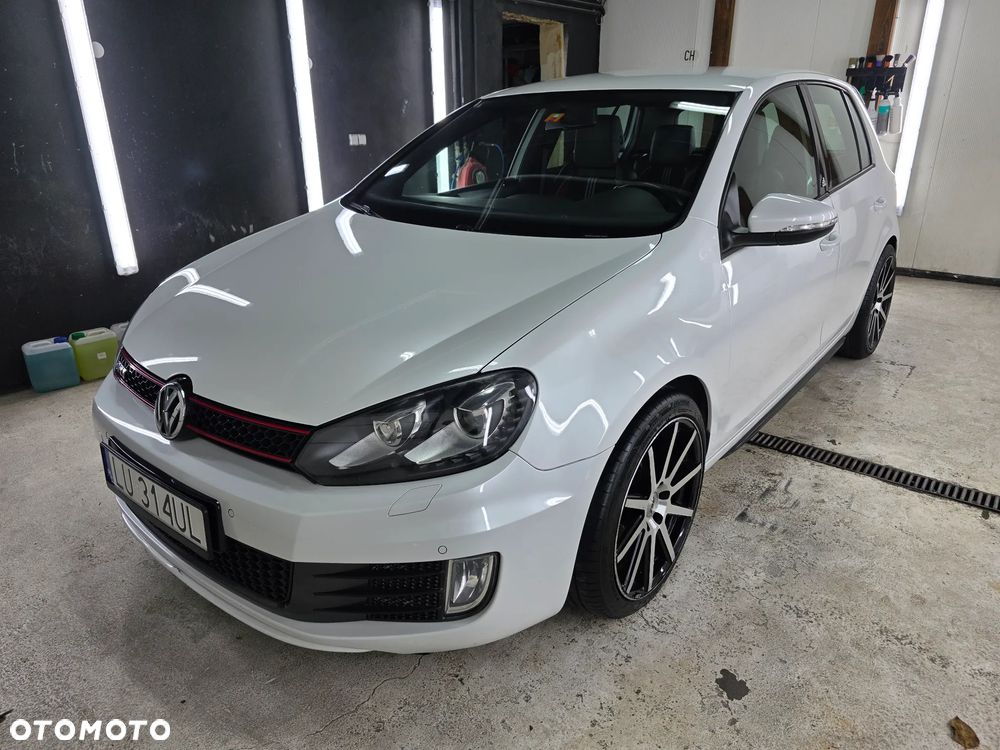 Volkswagen Golf 2.0 GTI adidas - 2