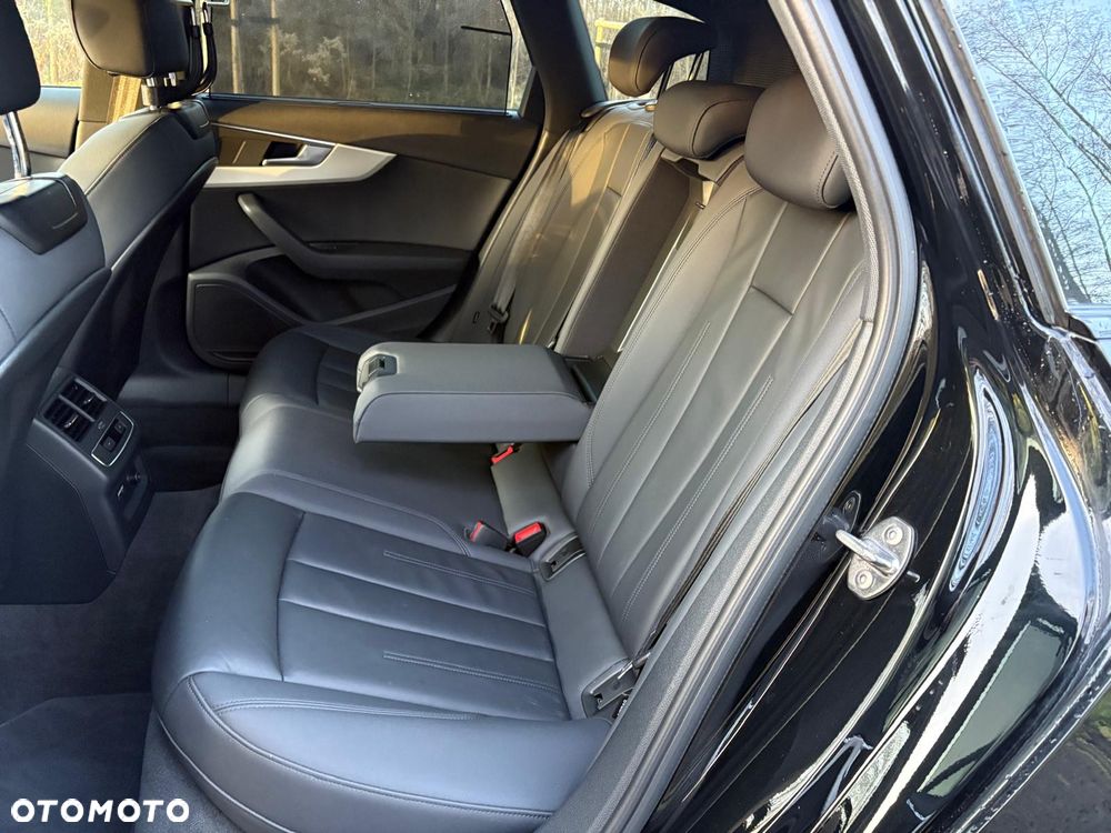 Audi A4 Avant 40 TDI Sport S tronic - 16