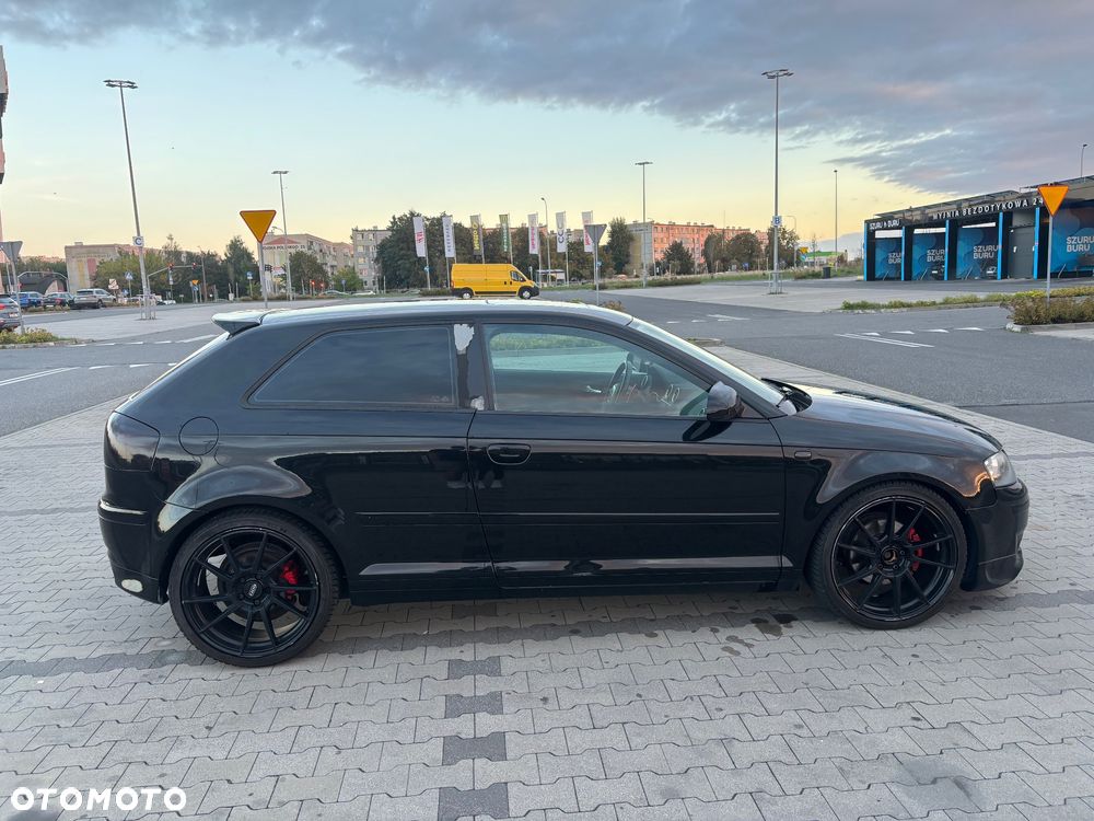 Audi A3 3-drzwiowe 1.8 TFSI Ambition S tronic - 4