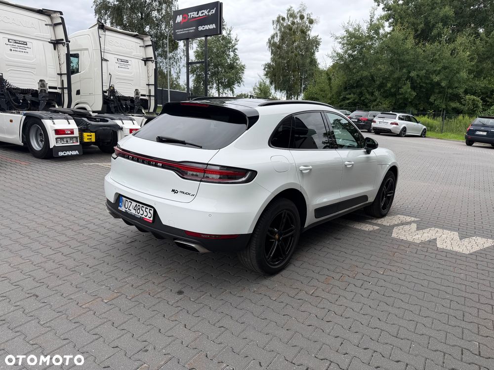 Porsche Macan - 3