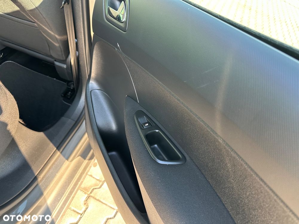 Peugeot 308 120 VTi Millesim 200 - 19